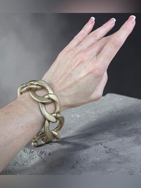 Vintage Chunky Gold Tone Chain Link Bracelet – Bold Statement Piece